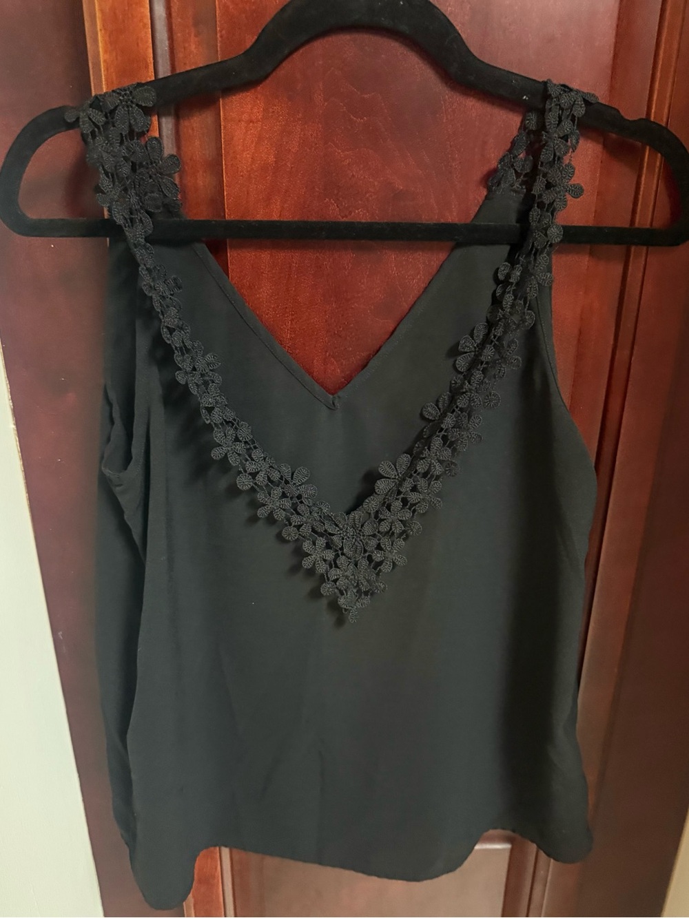 NWOT SHEIN Black Floral Lace Trim Sleeveless Blouse Size Small